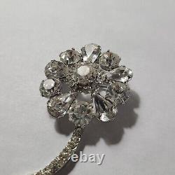 Floral Daisy Brooch Clear Rhinestones Glamour Bridal Jewelry Collectible Vintage